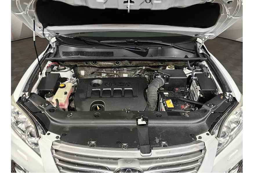 Toyota RAV4 2.0 CVT (148 л.с.) Стандарт Серый в АВИЛОН. Слайд №11