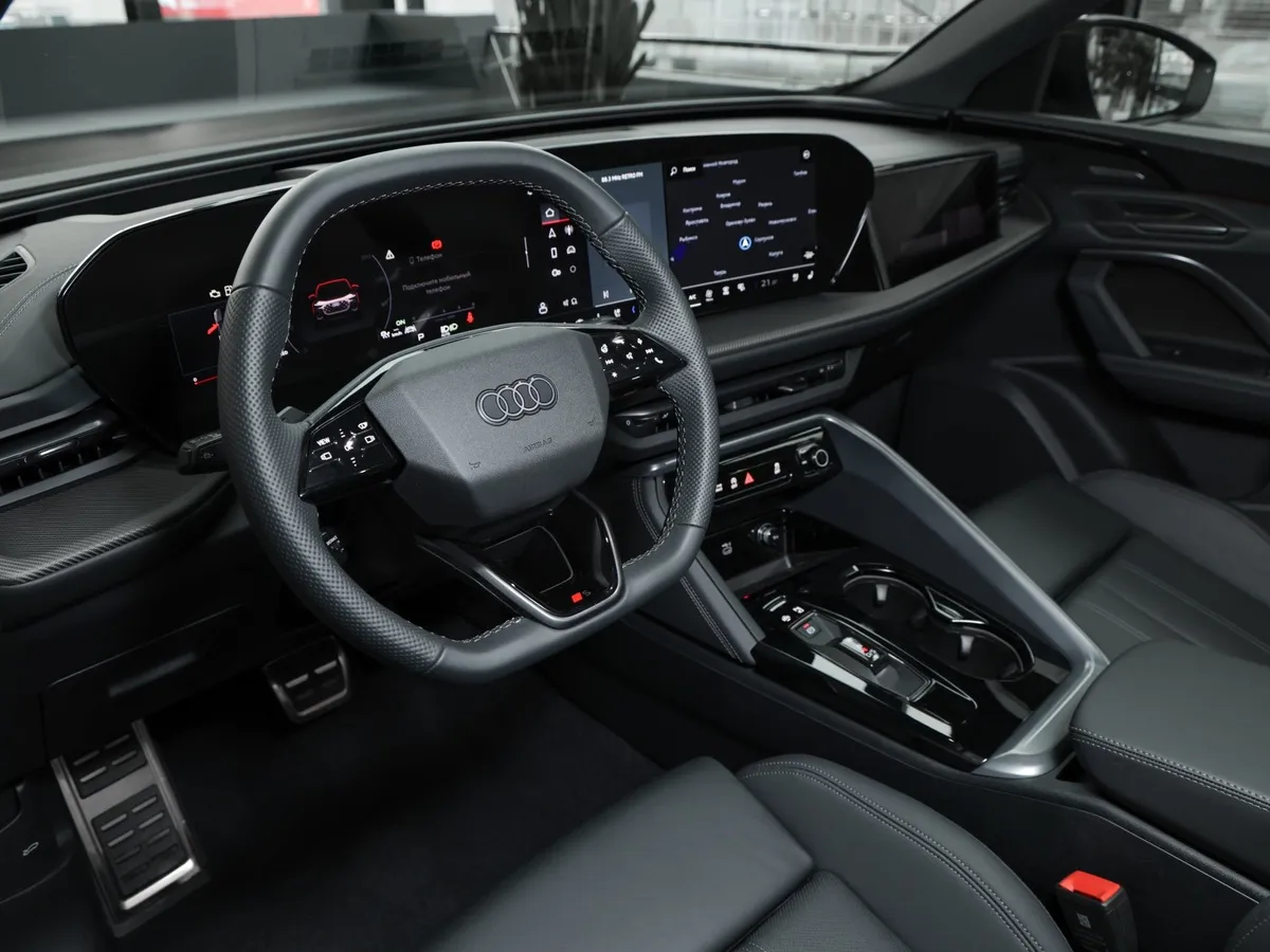 Audi Q5 Sportback 2.0 TFSI S tronic quattro (272 л.с.) Белый в АВИЛОН. Слайд №7