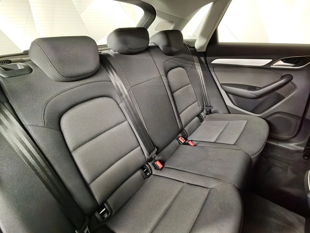 Audi Q3 2.0 TFSI S tronic quattro (180 л.с.) Белый в АВИЛОН. Слайд №17