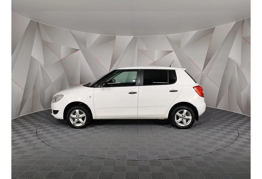 АВИЛОН - Skoda Fabia 1.2 MT (70 л.с.) Белый - slide 2