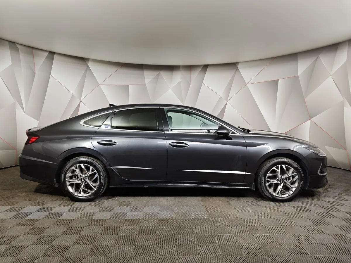 Hyundai Sonata 2.0 MPI (150 л.с.) Way Серый в АВИЛОН. Слайд №6