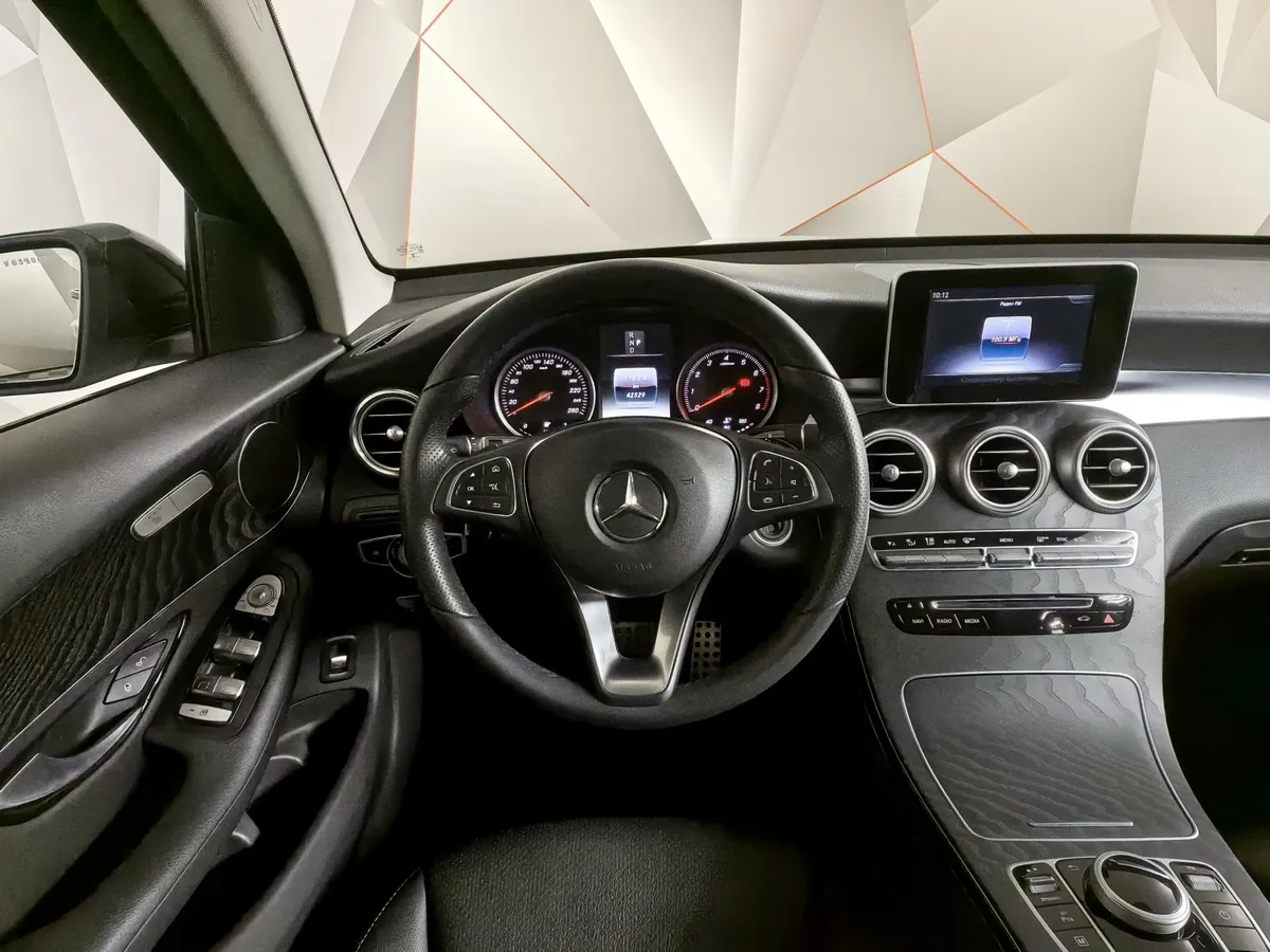 Mercedes-Benz GLC 250 9G-TRONIC 4MATIC (211 л.с.) Premium Серебристый в АВИЛОН. Слайд №20 Mercedes-Benz GLC 250 9G-TRONIC 4MATIC (211 л.с.) Premium Серебристый в АВИЛОН. Слайд №20