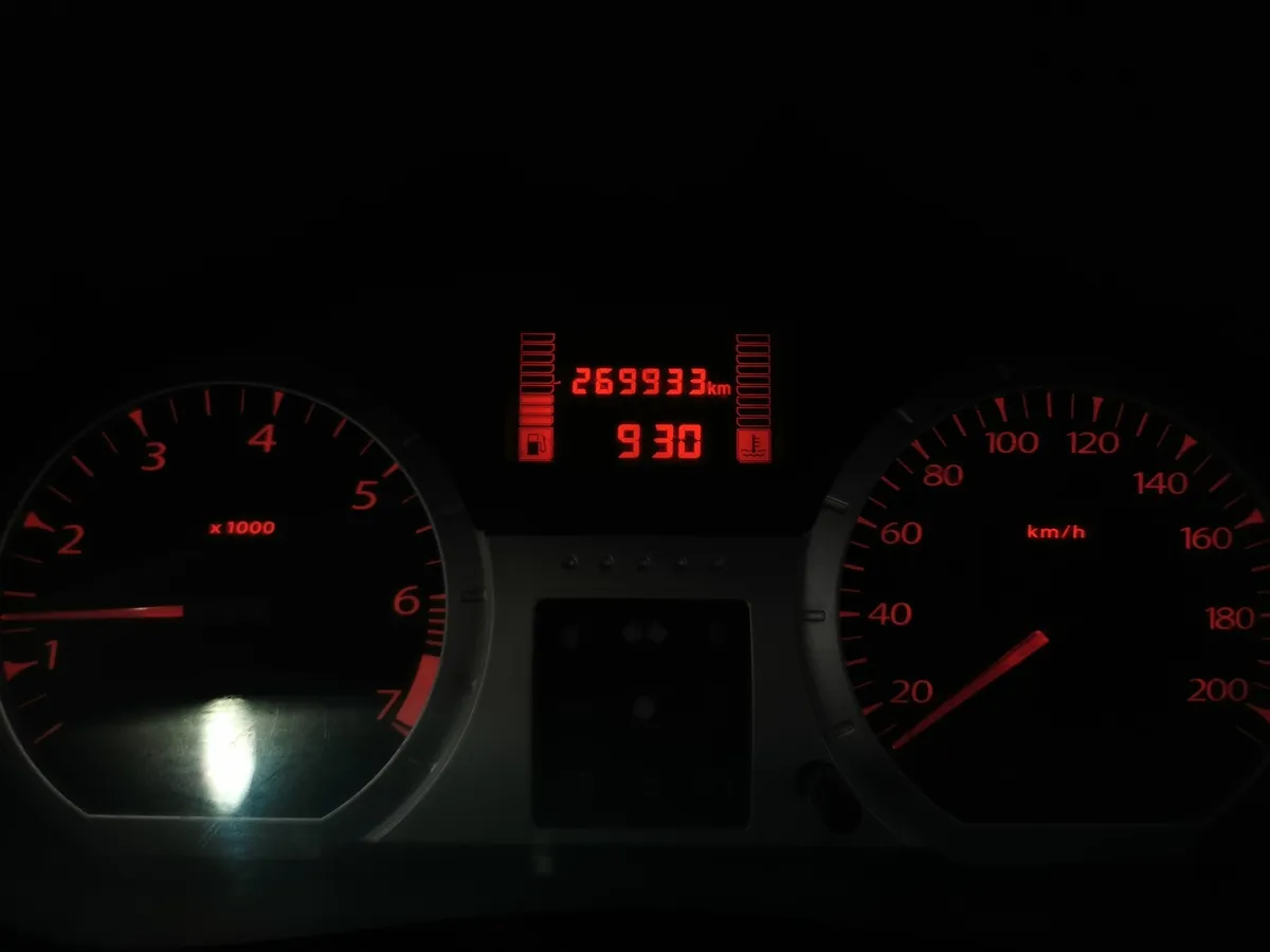 ВАЗ (Lada) Largus 1.6 MT 16 кл (5 мест) (106 л.с.) KS045-52-X00 Luxe Серый в АВИЛОН. Слайд №16