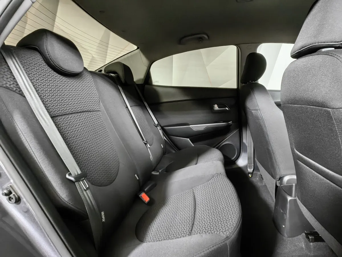 Kia Rio 1.6 AT (123 л.с.) Comfort Серый в АВИЛОН. Слайд №16