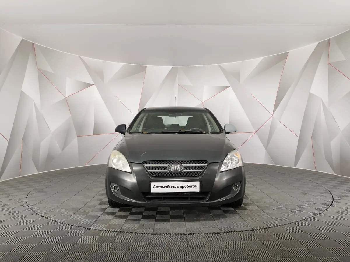 Kia Ceed 1.4 MT (109 л.с.) Зеленый в АВИЛОН. Слайд №7