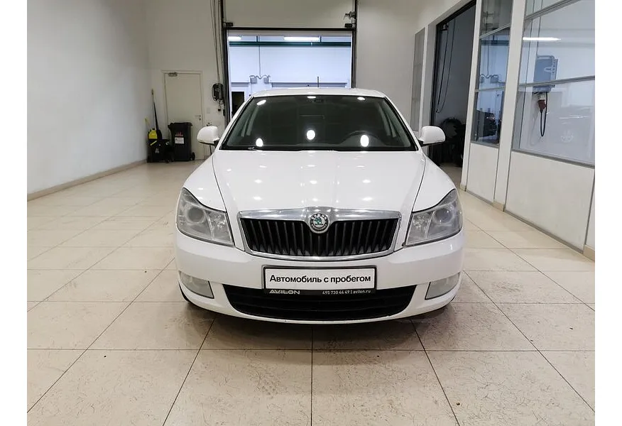 Skoda Octavia 1.8 TSI MT (152 л.с.) Ambition (CKD) Белый в АВИЛОН. Слайд №7