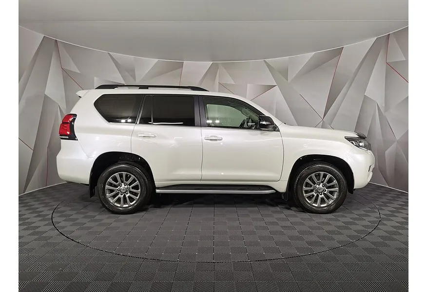 АВИЛОН - Toyota Land Cruiser Prado 2.8 D AT 4WD (5 мест) (177 л.с.) Комфорт Белый - slide 3