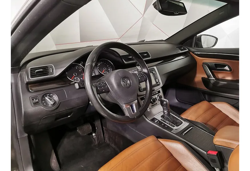 Volkswagen Passat CC 1.8 TSI DSG (152 л.с.) Коричневый в АВИЛОН. Слайд №17