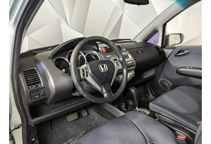 Honda Jazz 1.4 CVT (83 л.с.) Зеленый в АВИЛОН. Слайд №18