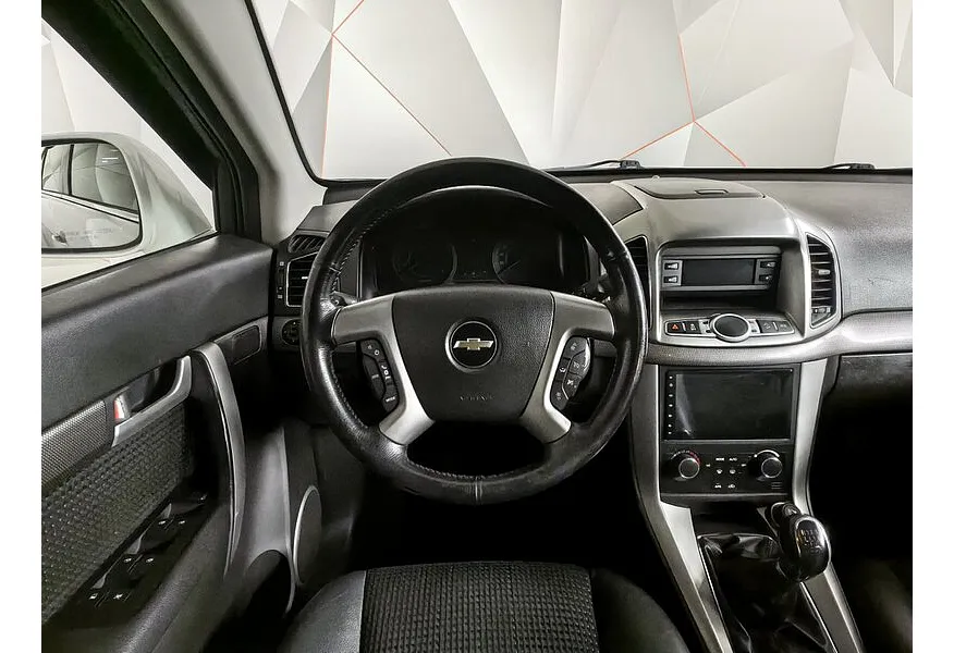 АВИЛОН - Chevrolet Captiva 2.2 TD MT (5 мест) (184 л.с.) Белый - slide 12