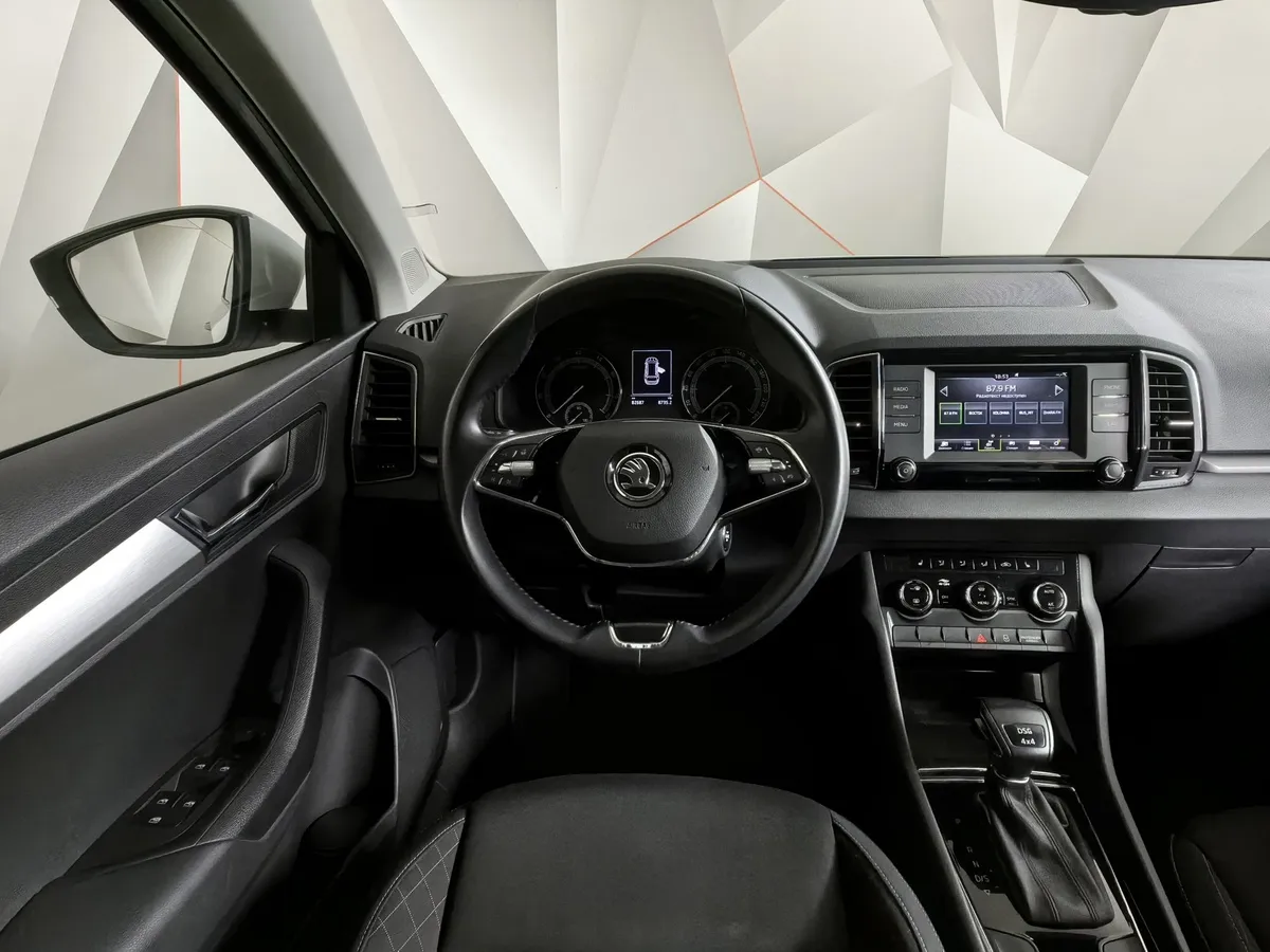 Skoda Karoq 1.4 AMT AWD (150 л.с.) Ambition Белый в АВИЛОН. Слайд №19