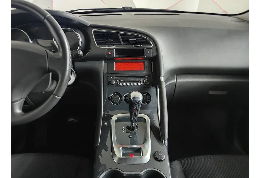 АВИЛОН - Peugeot 3008 1.6 e-HDi ETG (115 л.с.) Бежевый - slide 12
