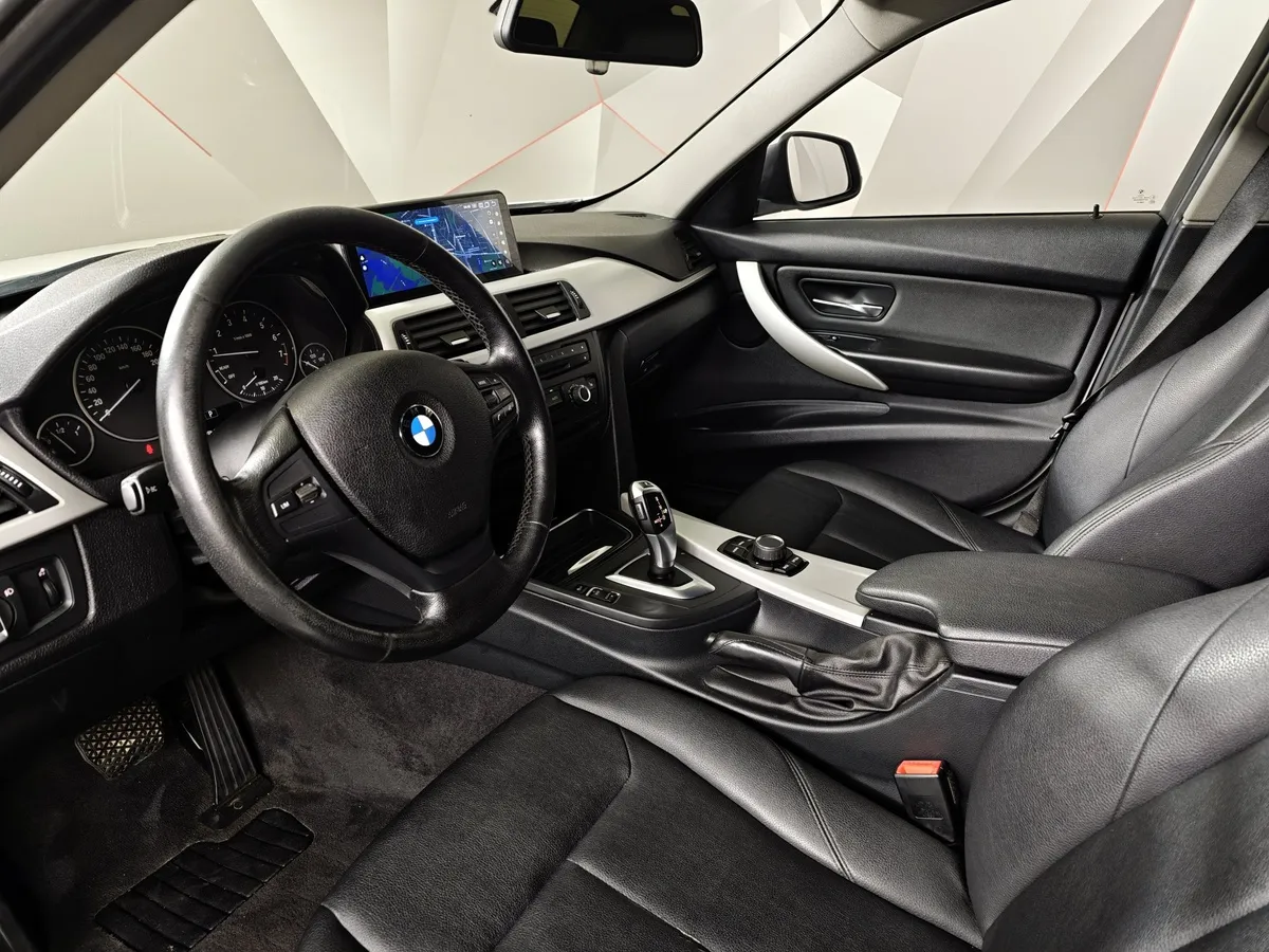 BMW 3 серия 320i AT (184 л.с.) Белый в АВИЛОН. Слайд №12