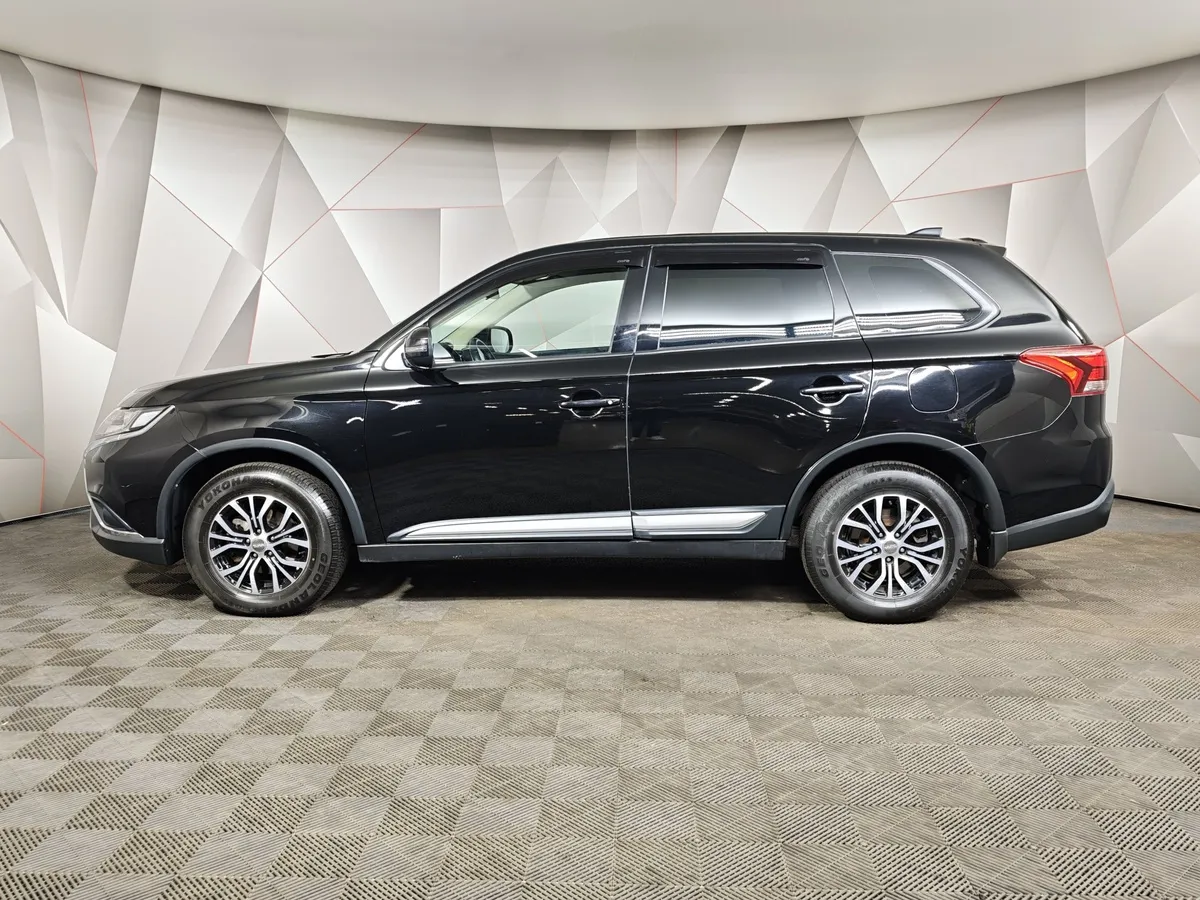 Mitsubishi Outlander 2.0 MIVEC CVT 2WD (146 л.с.) Intense Plus Черный в АВИЛОН. Слайд №5