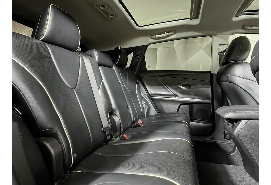 Toyota Venza 2.7 AT AWD (185 л.с.) Серый в АВИЛОН. Слайд №16