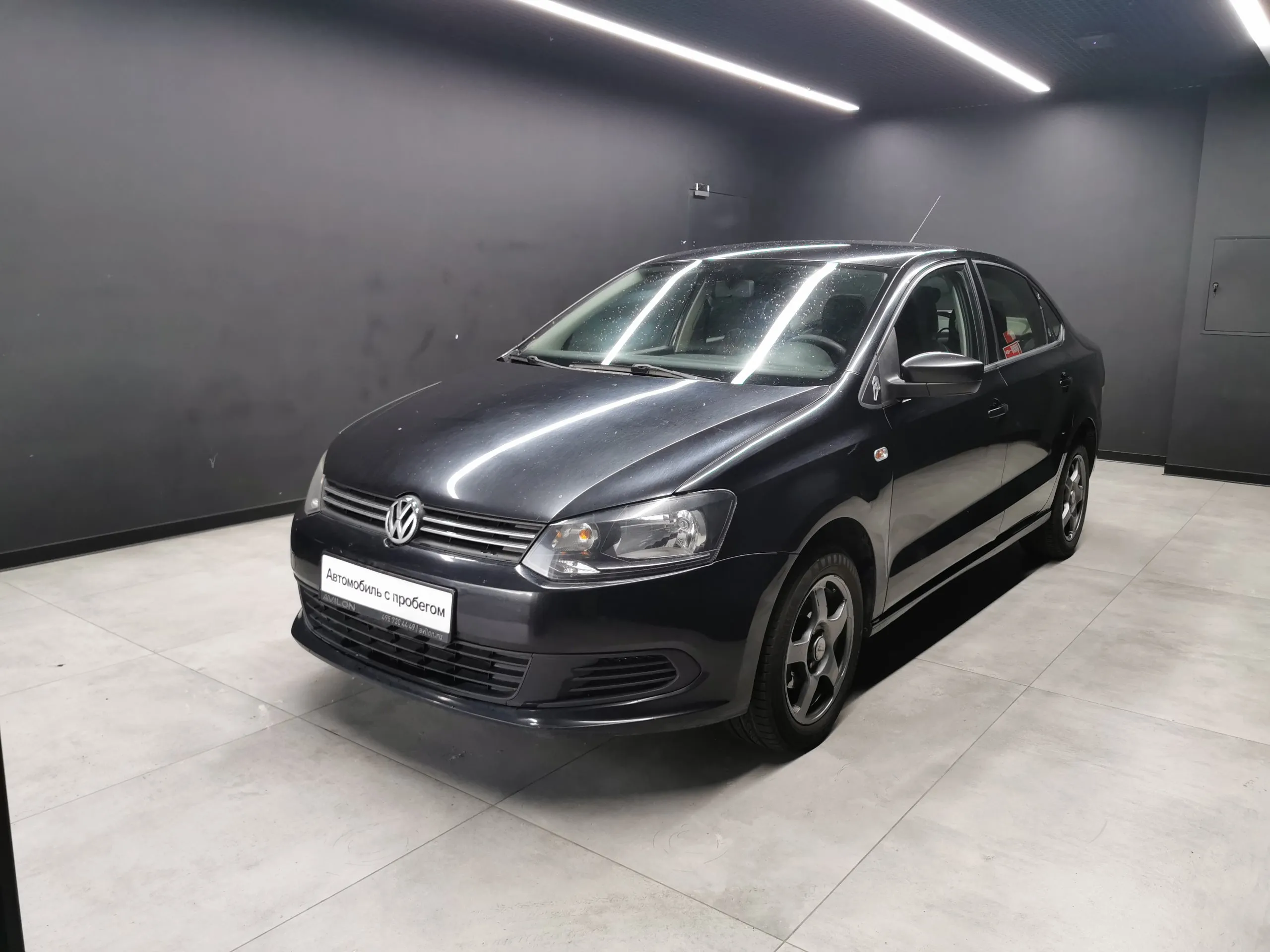 Volkswagen Polo 1.6 Tiptronic (105 л.с.) Comfortline Черный в Москве №  ТИ-UY41290. Купить Volkswagen Polo V Автомат Бензиновый с пробегом 91000  км. Цена 847000