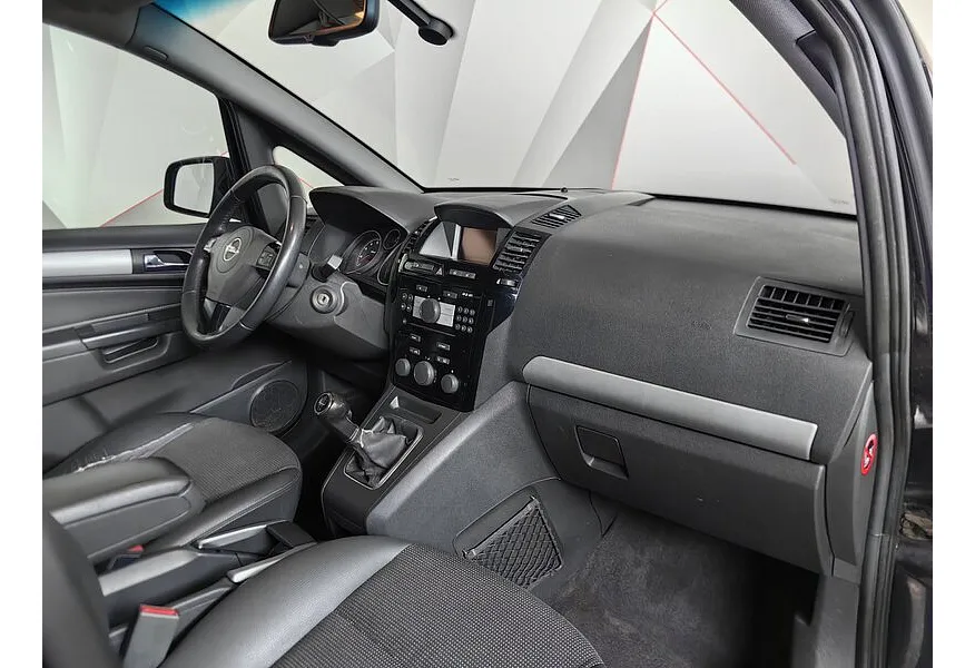 Opel Zafira 1.8 MT (140 л.с.) Черный в АВИЛОН. Слайд №12