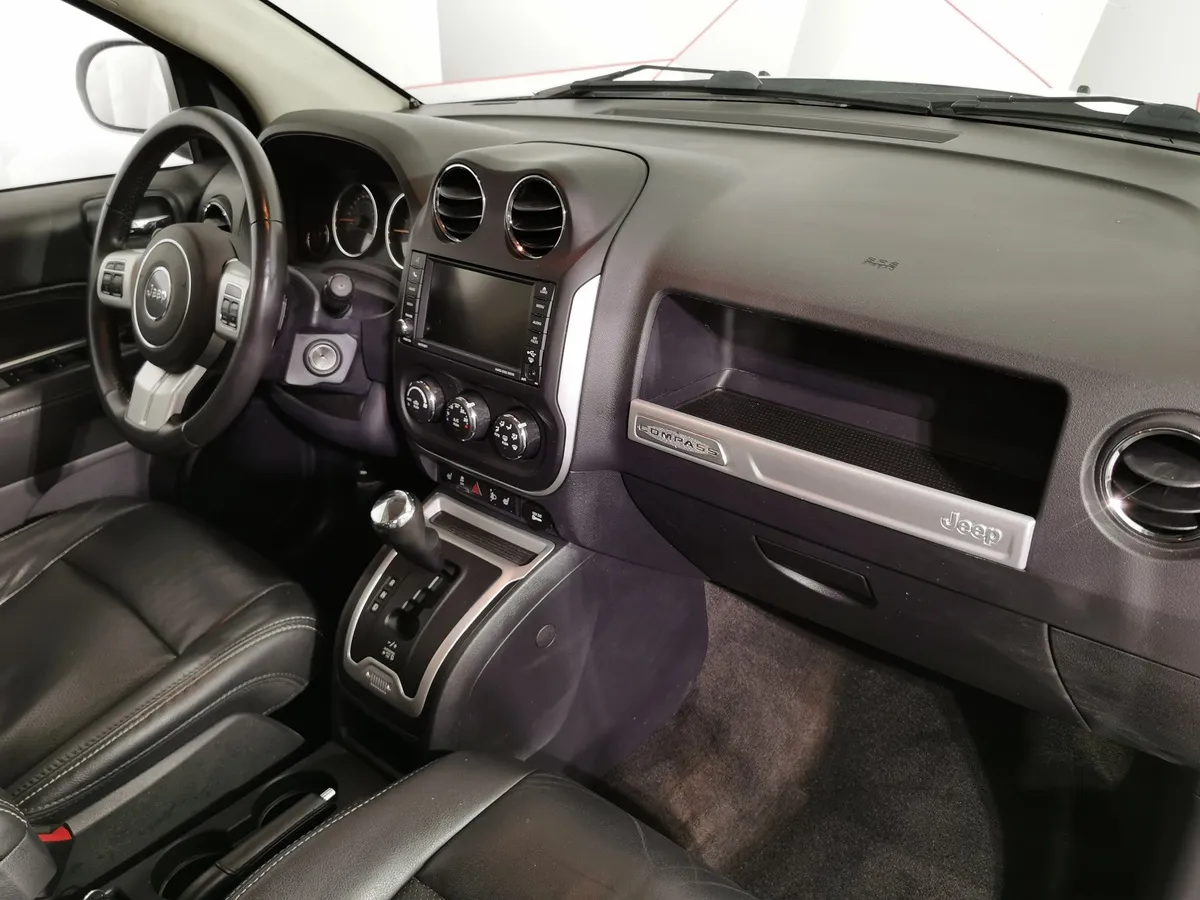 Jeep Compass 2.4 AT AWD (170 л.с.) Limited Белый в АВИЛОН. Слайд №12