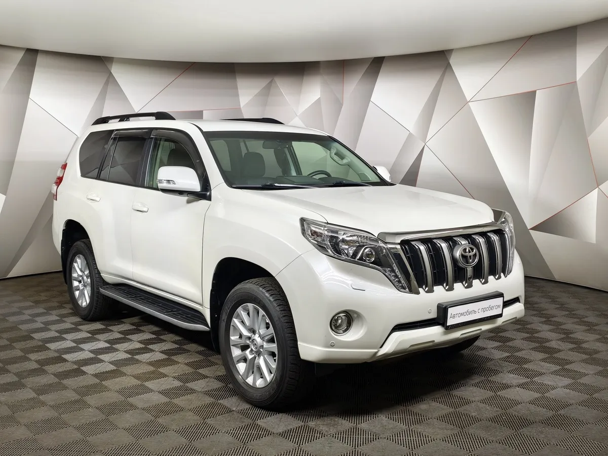 Toyota Land Cruiser Prado 4.0 AT 4WD (282 л.с.) Белый в АВИЛОН. Слайд №3