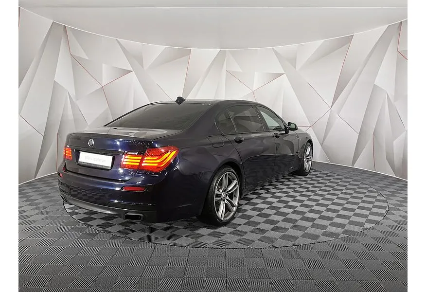 АВИЛОН - BMW 7 серия 740i AT (320 л.с.) Черный - slide 4