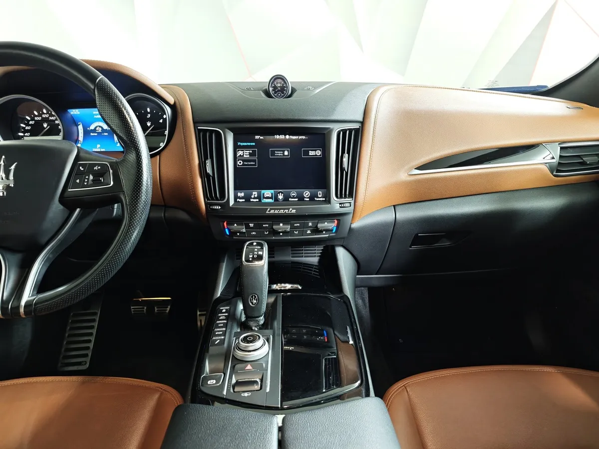 Maserati Levante Diesel 3.0 V6 AT (275 л.с.) Gransport Черный в АВИЛОН. Слайд №14