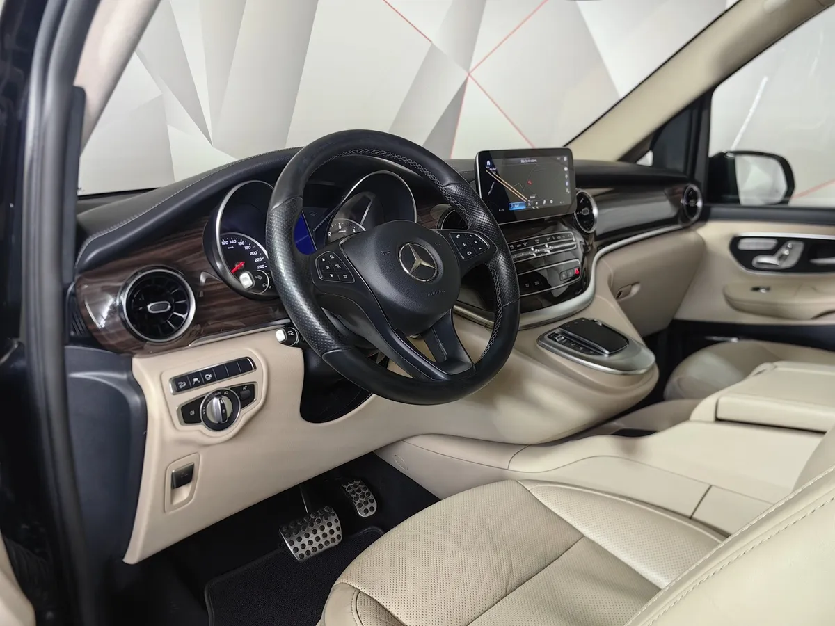 Mercedes-Benz V-Класс V 250 d AT L2 4x4 (190 л.с.) Exclusive Черный в АВИЛОН. Слайд №16