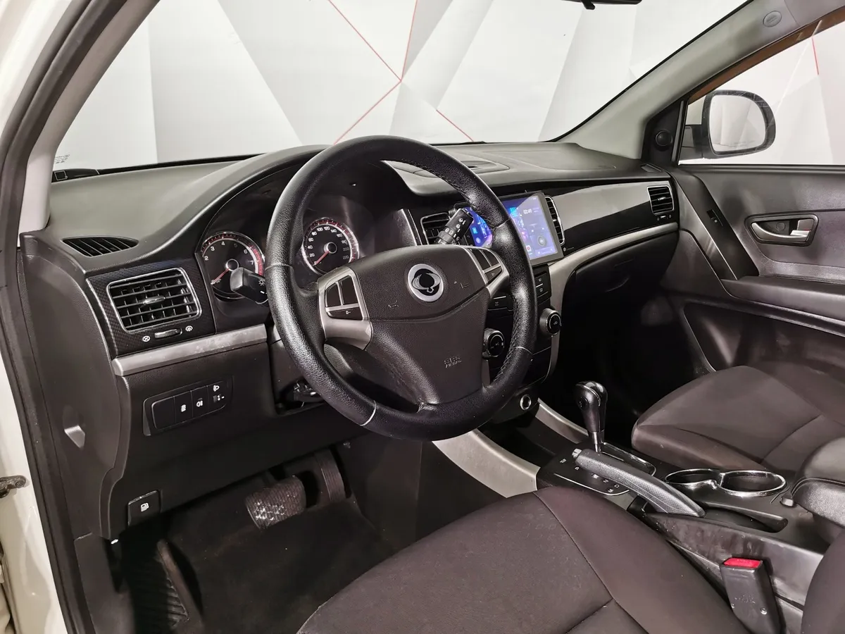 SsangYong Actyon 2.0 AT (149 л.с.) Белый в АВИЛОН. Слайд №18