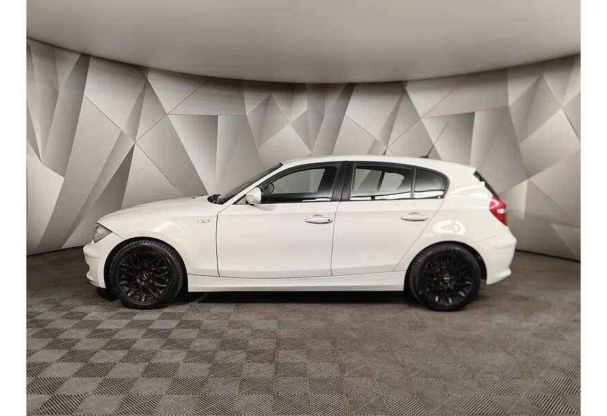 BMW 1 серия 118i AT (136 л.с.) Белый в АВИЛОН. Слайд №5
