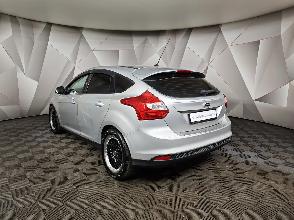 Ford Focus 1.6 MT (105 л.с.) Trend Серебристый в АВИЛОН. Слайд №4
