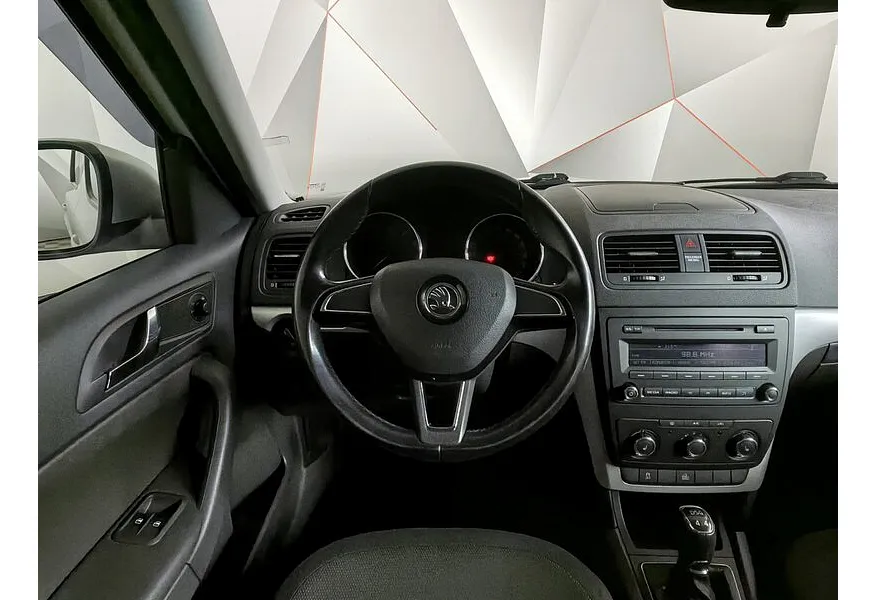 АВИЛОН - Skoda Yeti 1.8 TSI 4x4 DSG (152 л.с.) Белый - slide 13