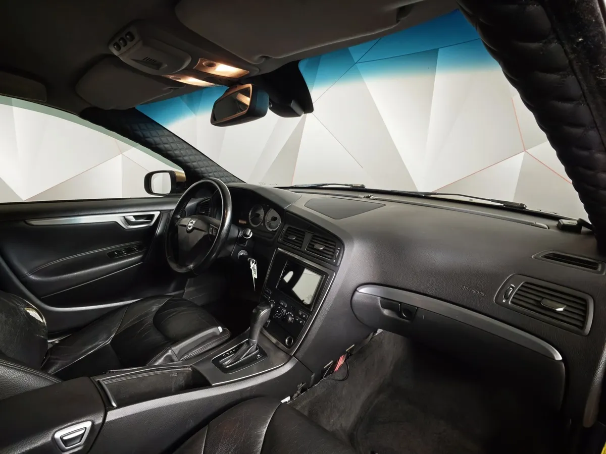 Volvo S60 2.4 AT (170 л.с.) Коричневый в АВИЛОН. Слайд №10