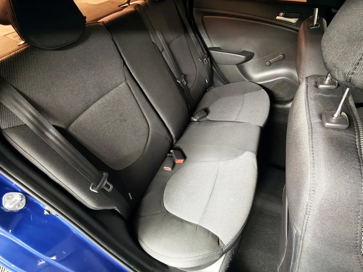 Hyundai Solaris 1.6 AT (123 л.с.) Comfort Синий в АВИЛОН. Слайд №17