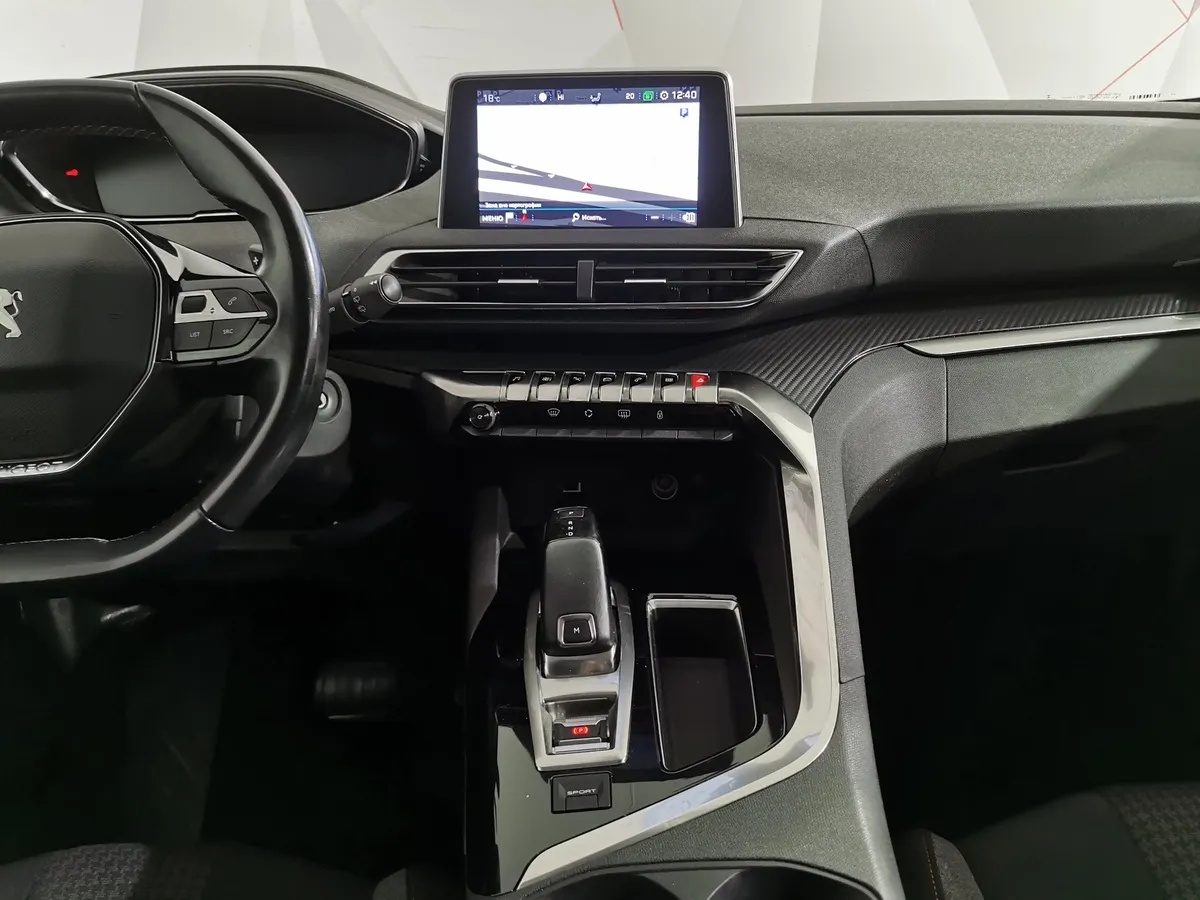 Peugeot 3008 1.5 HDi AT (130 л.с.) Черный в АВИЛОН. Слайд №15