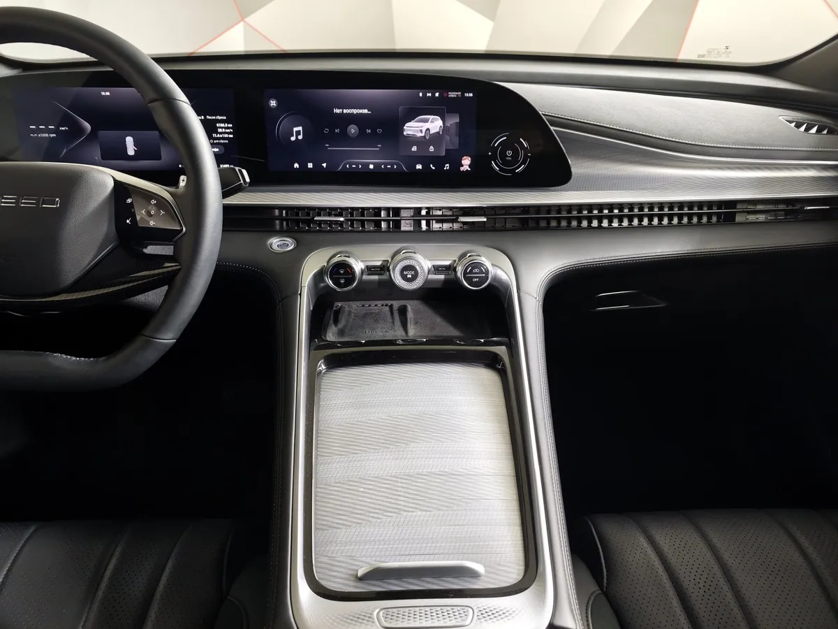 EXEED TXL 2.0 8AT AWD (197 л.с.) Flagship Черный в АВИЛОН. Слайд №15
