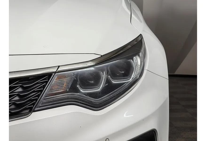 Kia Optima 2.4 GDI AT (188 л.с.) Luxe Белый в АВИЛОН. Слайд №10