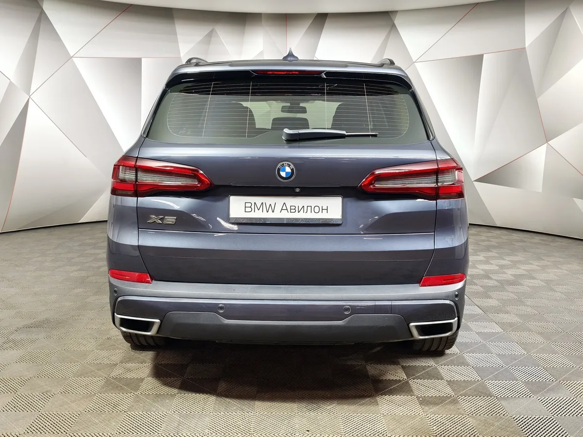 BMW X5 xDrive30d Steptronic (249 л.с.) Base (Локальная сборка) Серый в АВИЛОН. Слайд №4