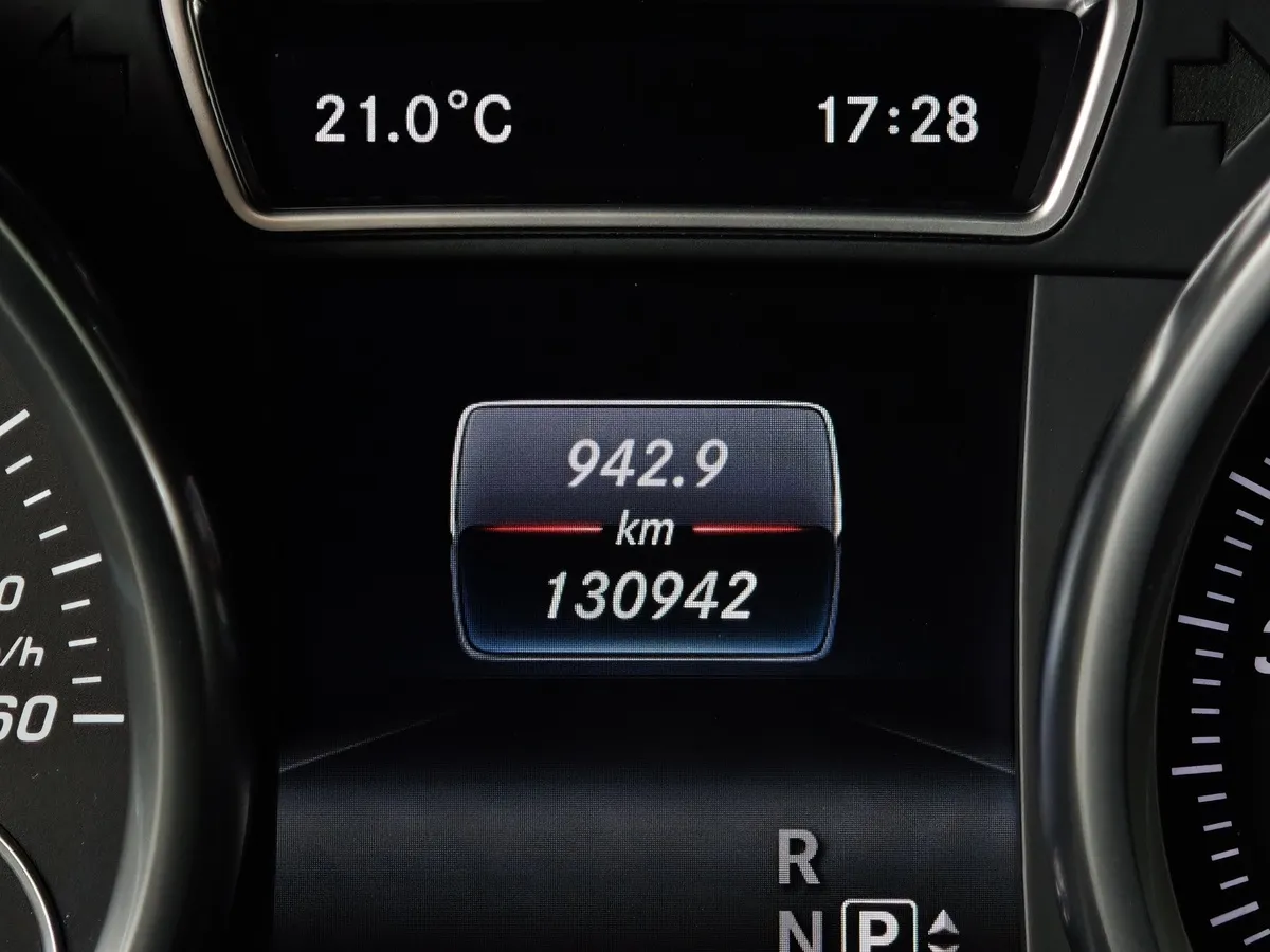 Mercedes-Benz GLE 400 4MATIC 9G-TRONIC (333 л.с.) Особая серия Белый в АВИЛОН. Слайд №18