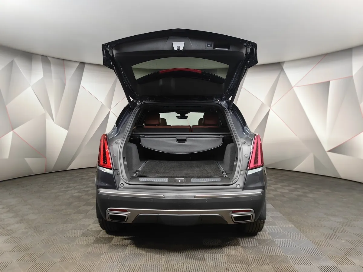 Cadillac XT5 2.0T АТ AWD (200 л.с.) Sport Черный в АВИЛОН. Слайд №11