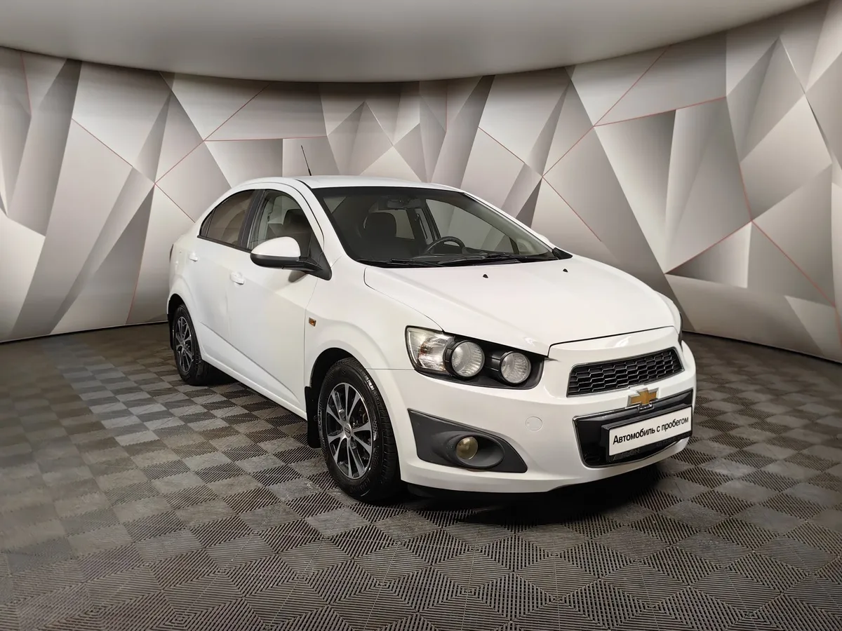 Chevrolet Aveo 1.6 AT (115 л.с.) Белый в АВИЛОН. Слайд №3