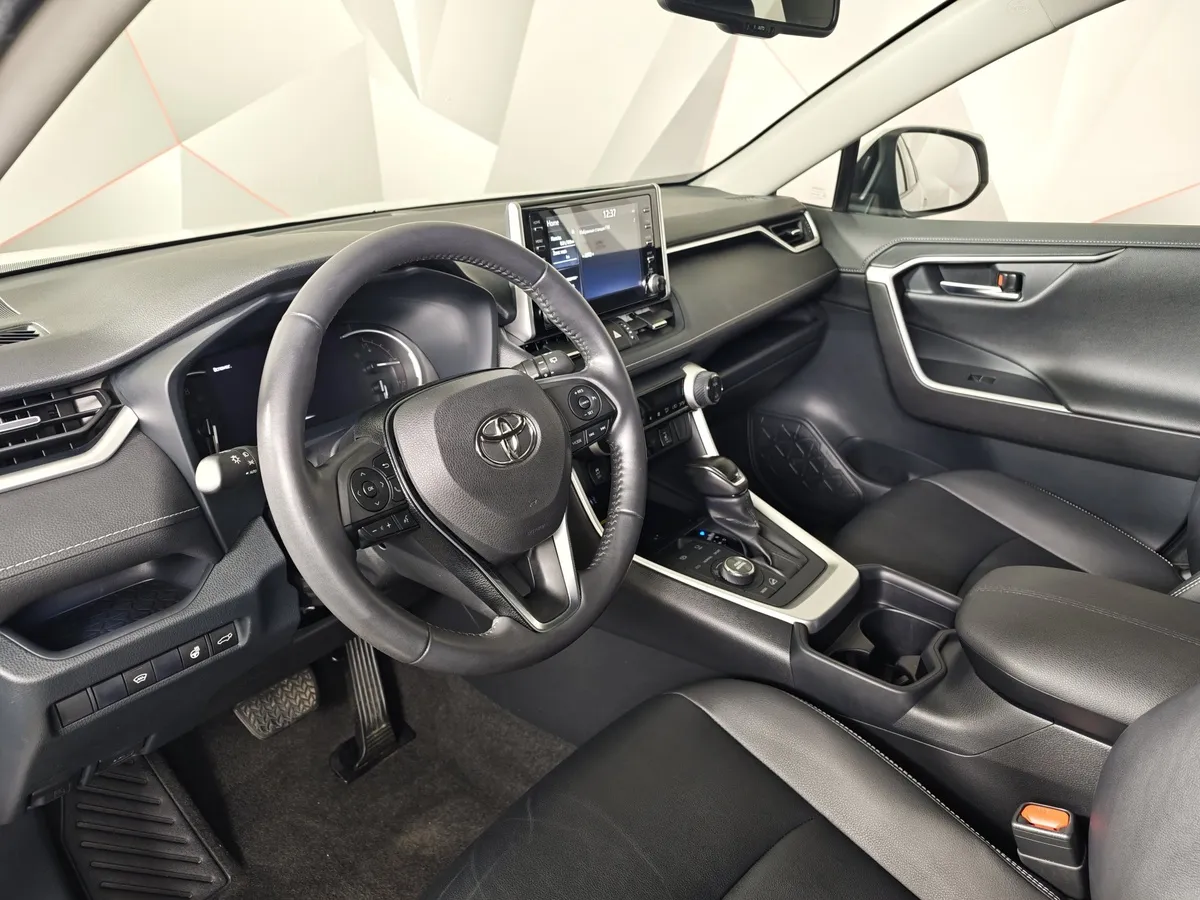 Toyota RAV4 2.0i CVT AWD (149 л.с.) Белый в АВИЛОН. Слайд №19