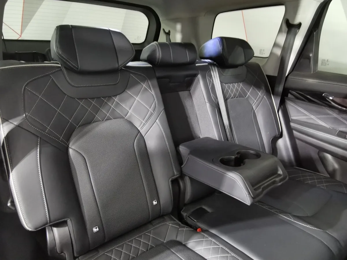 EXEED VX 2.0 AMT AWD (249 л.с.) Luxury Фиолетовый в АВИЛОН. Слайд №16