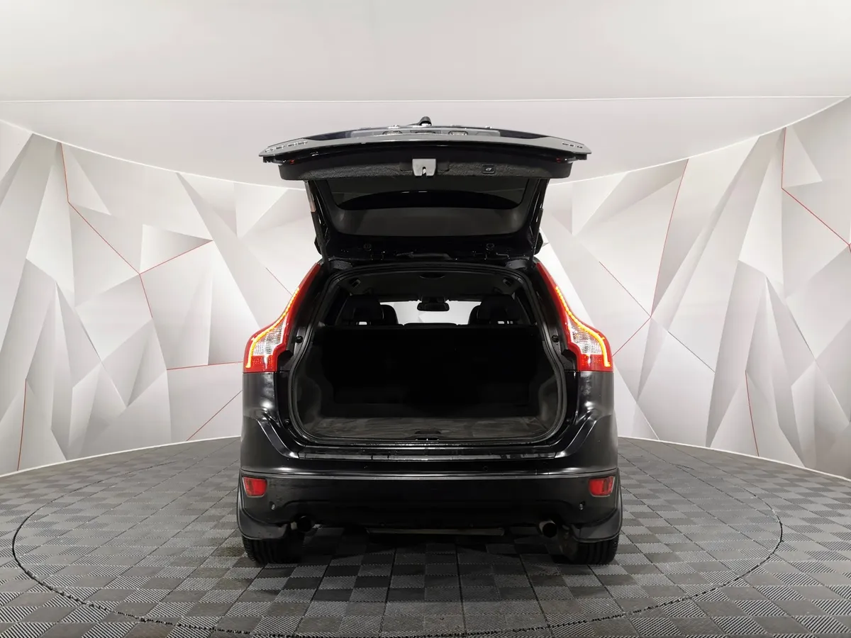 Volvo XC60 2.0 T AT (203 л.с.) Черный в АВИЛОН. Слайд №11