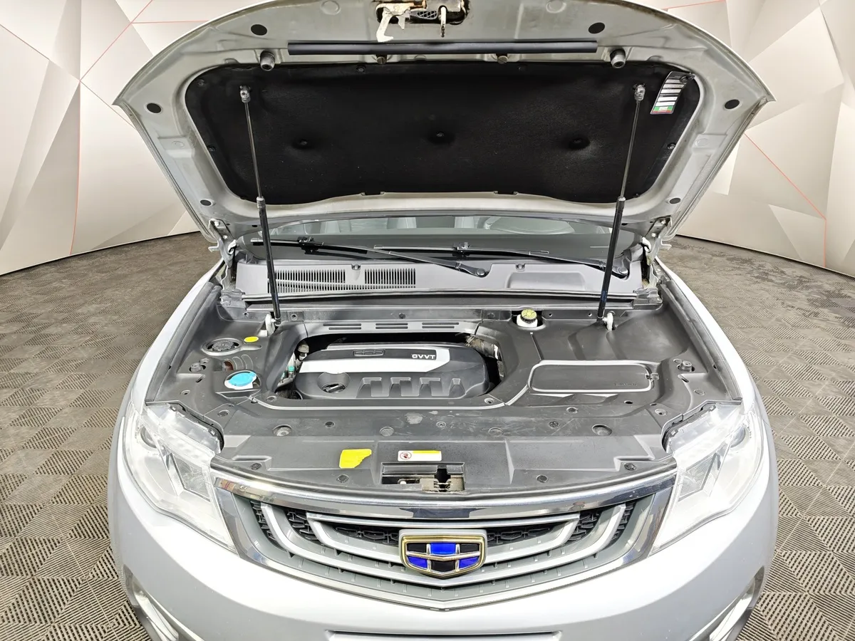 Geely Atlas 2.4 AT AWD (148 л.с.) Standard Серебристый в АВИЛОН. Слайд №11