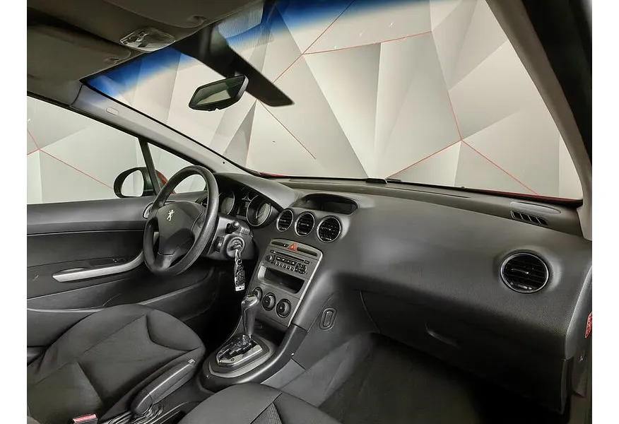 Peugeot 308 1.6 VTi AT (120 л.с.) Красный в АВИЛОН. Слайд №11