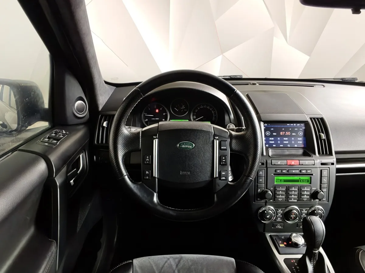 Land Rover Freelander 2.2 SD4 AT 4WD (190 л.с.) HSE Черный в АВИЛОН. Слайд №19