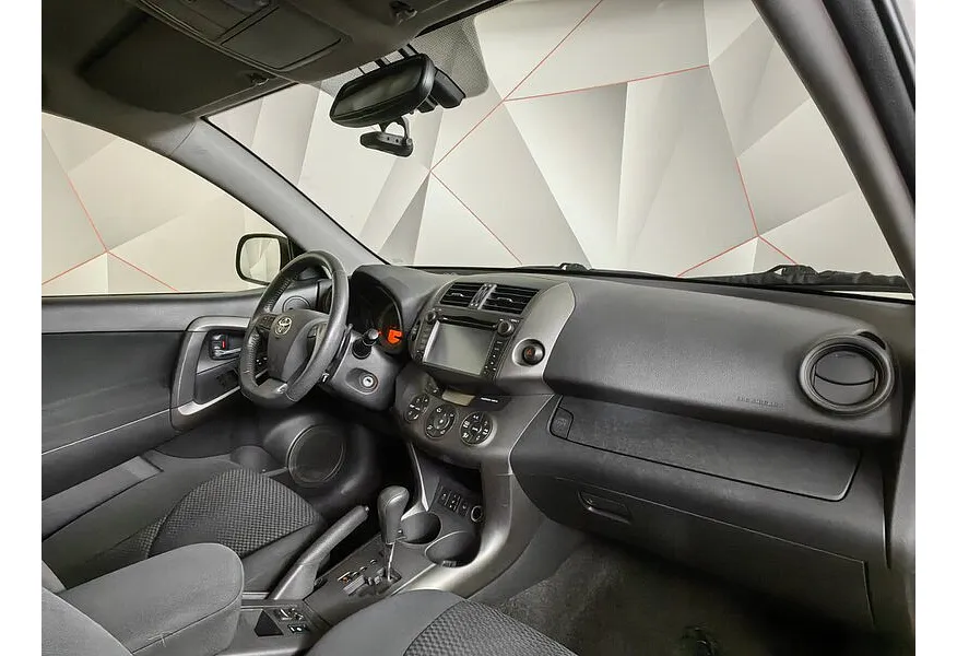 Toyota RAV4 2.0 CVT (148 л.с.) Стандарт Белый в АВИЛОН. Слайд №11