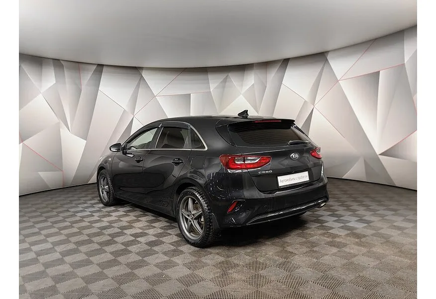 Kia Ceed 1.6 AT (130 л.с.) Luxe Черный в АВИЛОН. Слайд №4