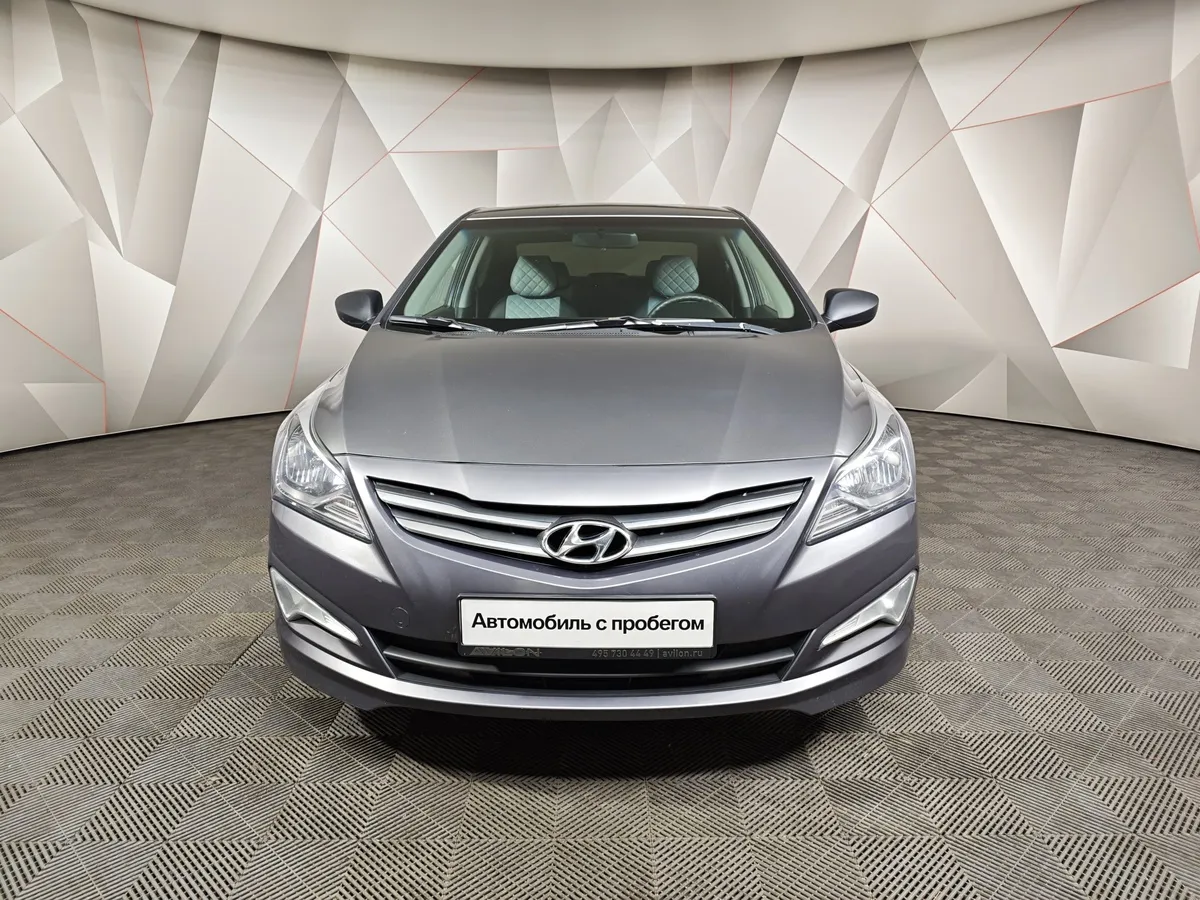 Hyundai Solaris 1.6 MT (123 л.с.) Comfort Серый в АВИЛОН. Слайд №7