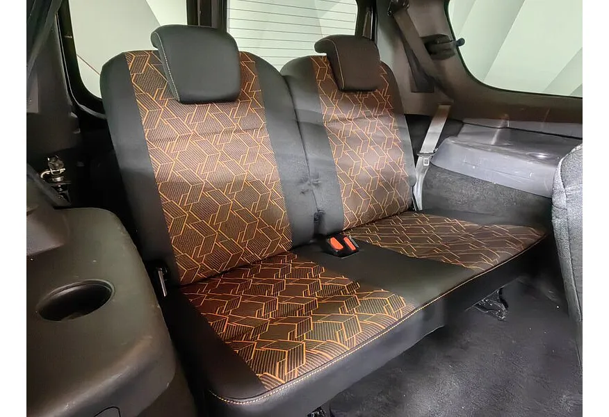 LIVE. Слайд №16