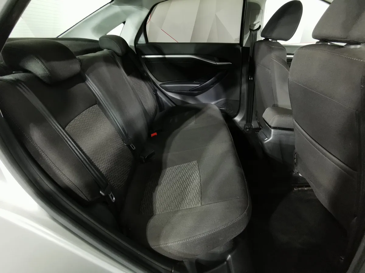 ВАЗ (Lada) Vesta 1.6 CVT (113 л.с.) Luxe Multimedia Серый в АВИЛОН. Слайд №15